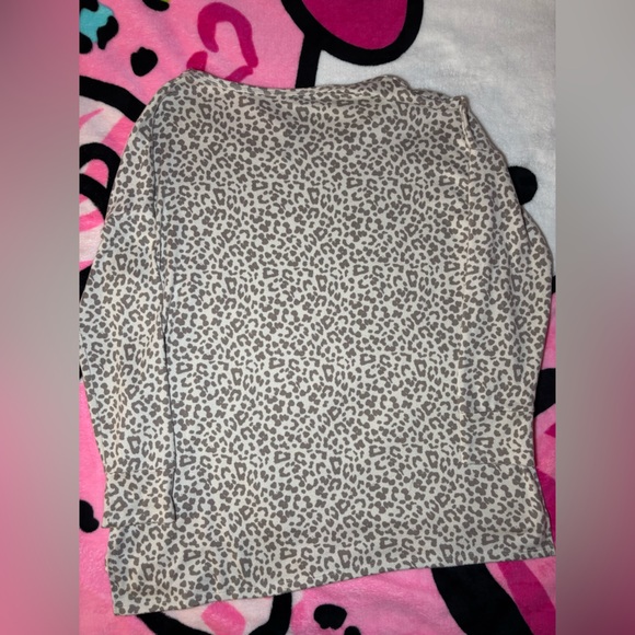 American Eagle Pullover - Picture 8 of 8